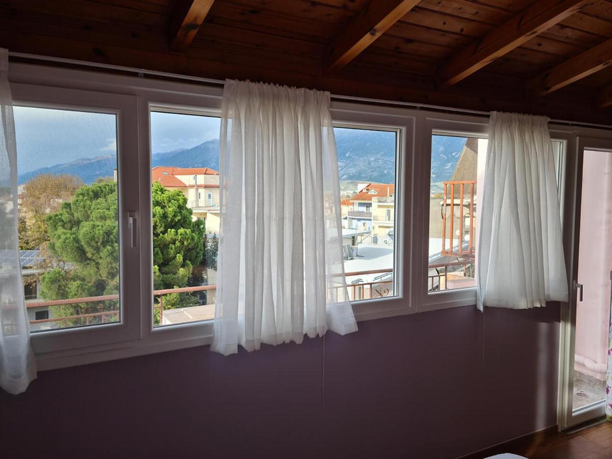 Comfy Urban Apartment Ioannina Buitenkant foto